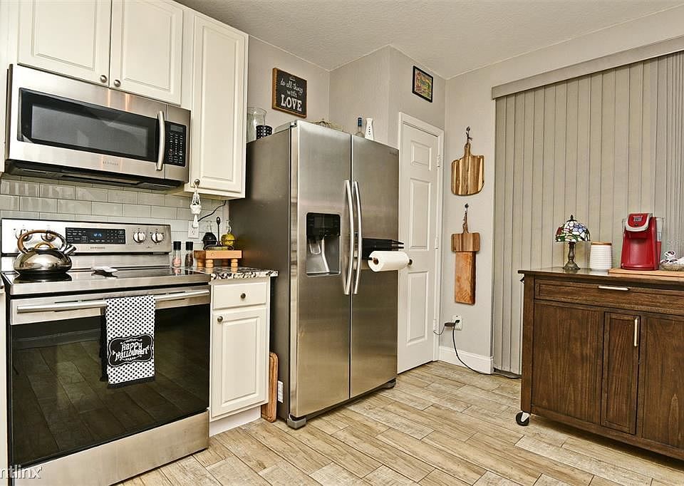 1st image of 5300R Hawkstone Dr