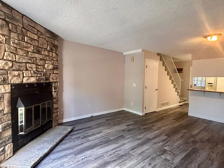 15485 E Louisiana Ave — Photo 2