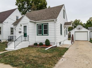 1541 3rd St NE, Rochester, MN 55906