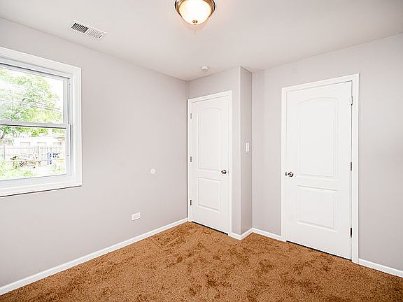 5th image of 14816 Blaine Ave