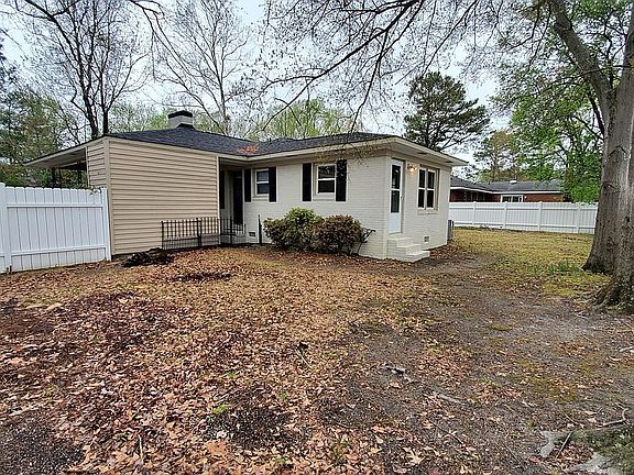 4th image of 2200 Jefferson Dr