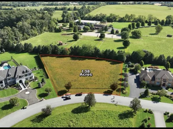 287 Cobblestone Ln, Bethlehem, PA 18020