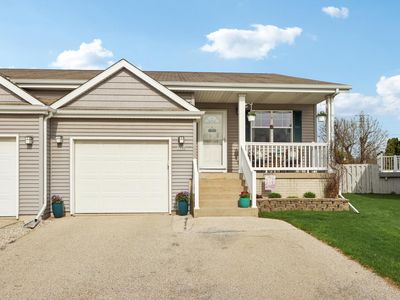 1238 Lombardi WAY, Waukesha, WI, 53186