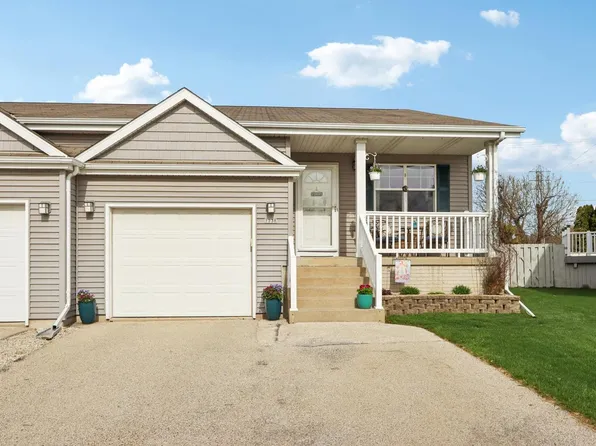 1238 Lombardi WAY, Waukesha, WI 53186