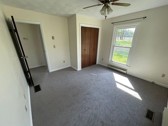 5th image of 4423 Middleboro Rd