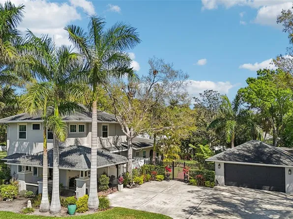 207 23rd St W, Bradenton, FL 34205