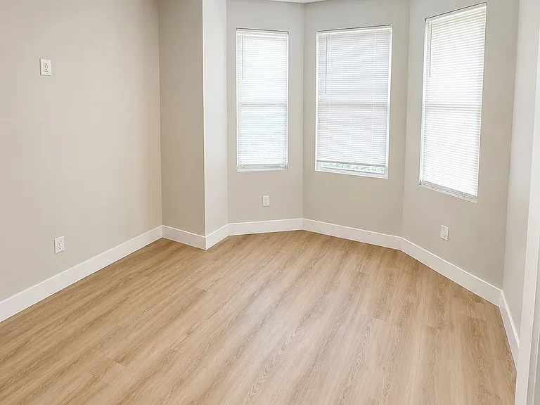 1229 W Seltzer St #2 — Photo 5