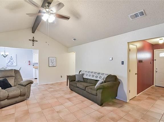 5th image of 4103 Westwind Dr