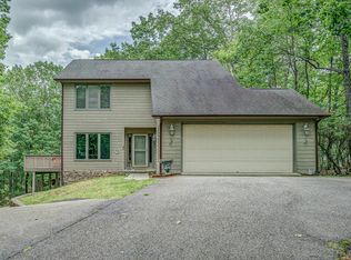 20 Boulder Point Dr, Hardy, VA 24101