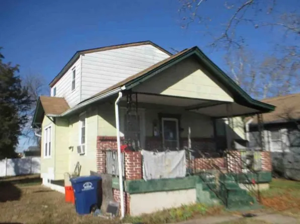 703 W Broad St, Palmyra, NJ 08065