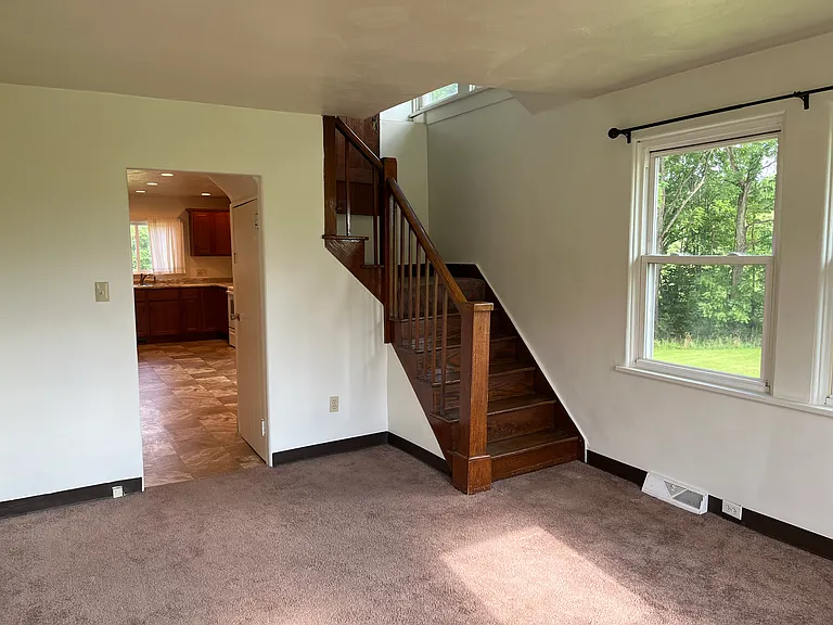 539 1/2 Scott Ridge Rd — Photo 12