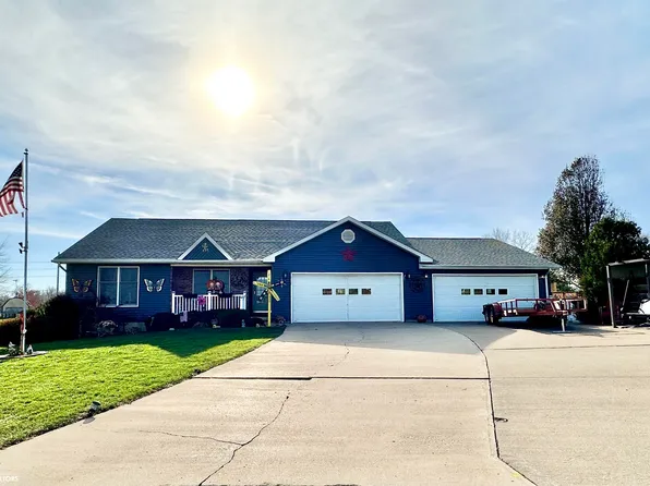 11 N Oak Ct, Keokuk, IA 52632