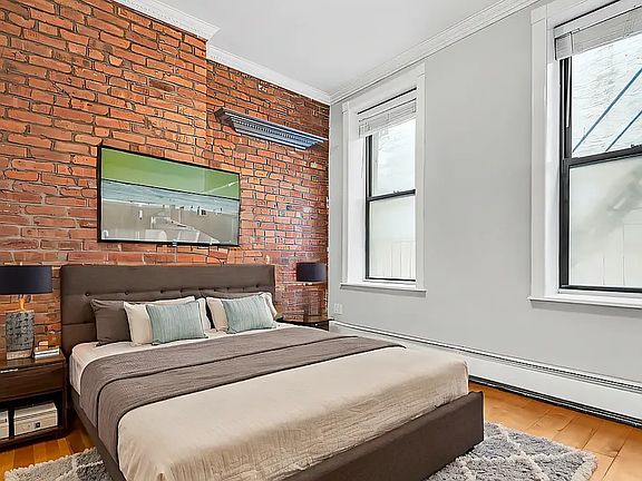 3rd image of 227 E 82nd St APT 2W