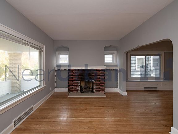 3rd image of 3550 Raymont Blvd