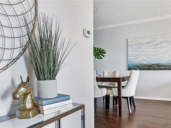 4th image of 4440 Great Lakes Dr N