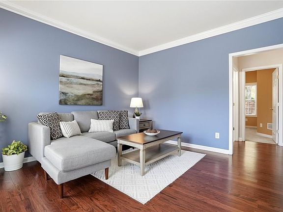 5th image of 2545 Wainwright Way