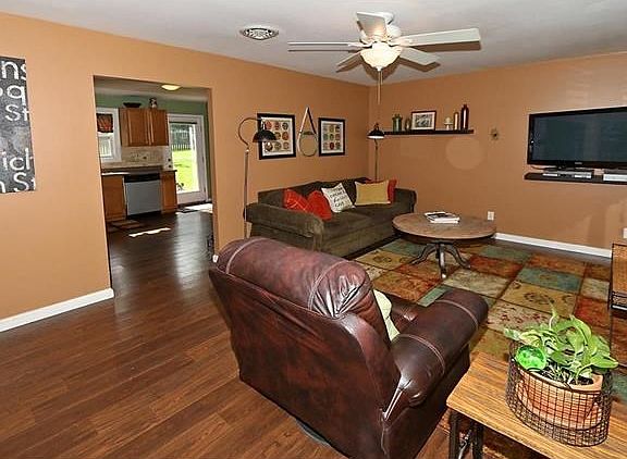 4th image of 912 Coronet Dr