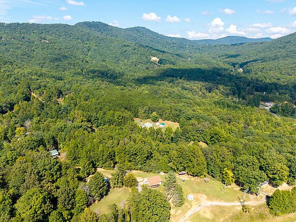 3rd image of 44 Little Wolf Creek Rd