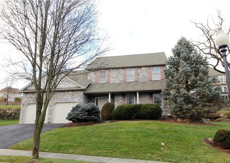 1st image of 14 Midland Dr