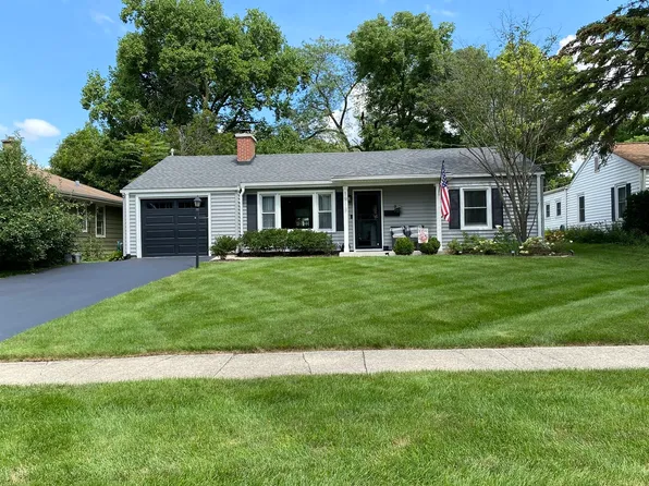 1913 E Liberty Dr, Wheaton, IL 60187