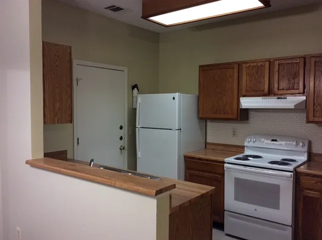 3417 Ridge Country St — Photo 6
