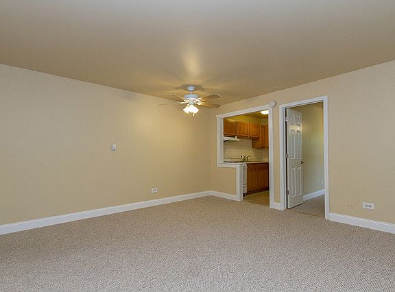 4th image of 233 Robert Dr APT 22