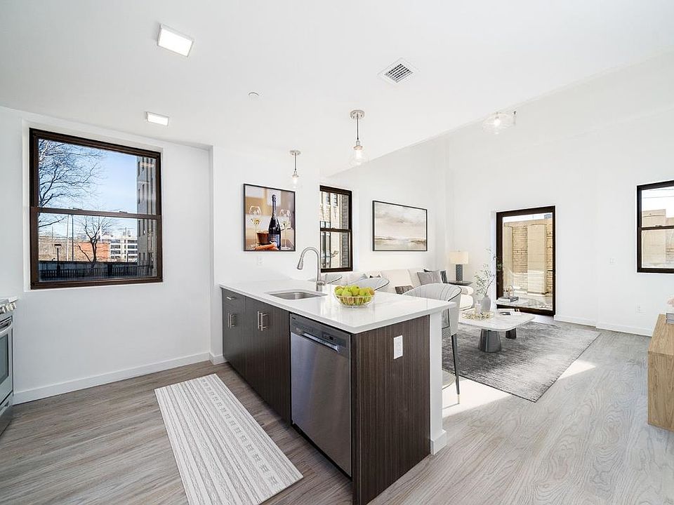 1st image of 201 Cornelison Ave #504