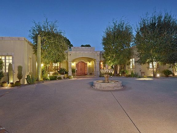 2nd image of 3050 N San Mateo Pl
