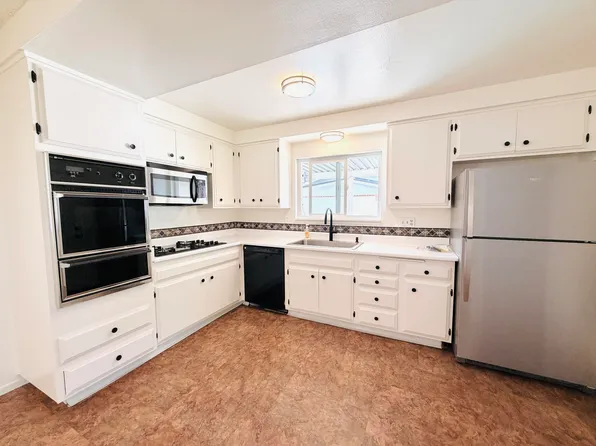 396 N Kellogg Ave, Goleta, CA 93111