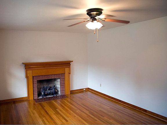 4th image of 1526 Narcissus St