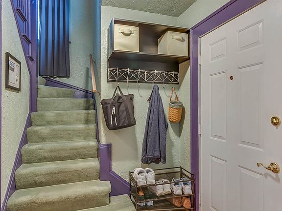 3rd image of 2306 Erskine Blvd