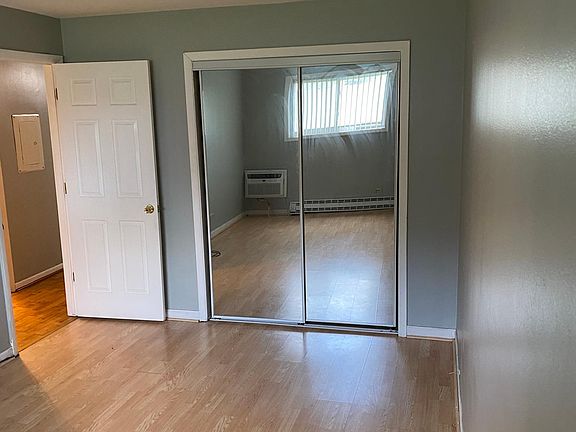 5th image of 4025 Bonhill Dr