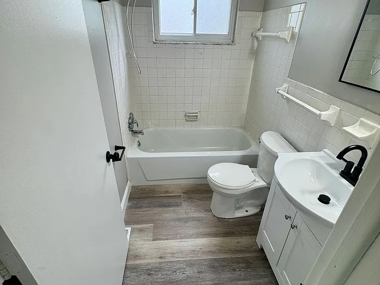 4944-4958 Arbor Village Drive — Photo 24