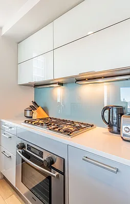 Rented by BARNES New York | media 7