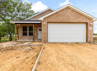 415 Elmo St, Cleburne, TX 76031