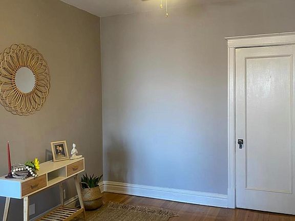 3rd image of 4515 Maryland Ave APT 817