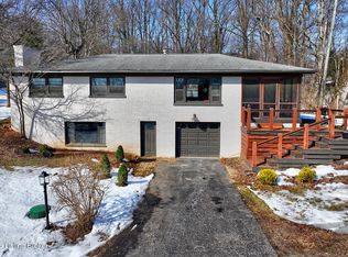 416 Cherry Ln, Pewee Valley, KY 40056