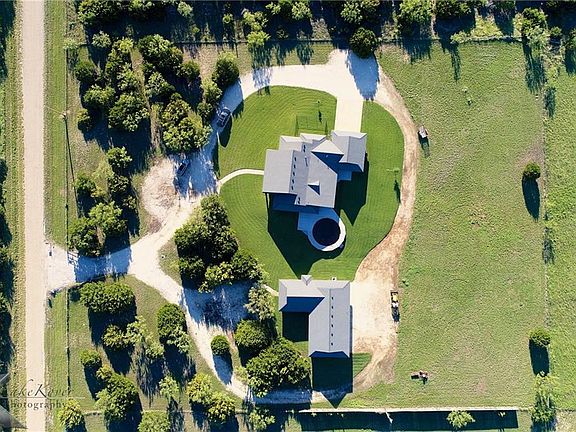3rd image of 112 Hidden Valley Dr