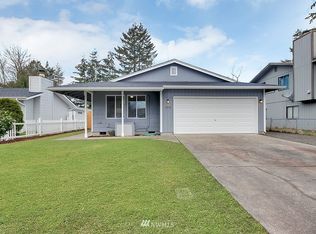 9018 E E St, Tacoma, WA