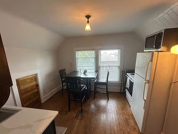 4th image of 455 Church Ave #B