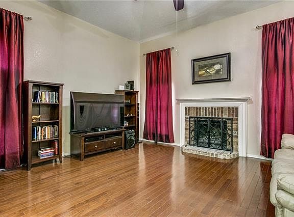 5th image of 1634 Tuley St