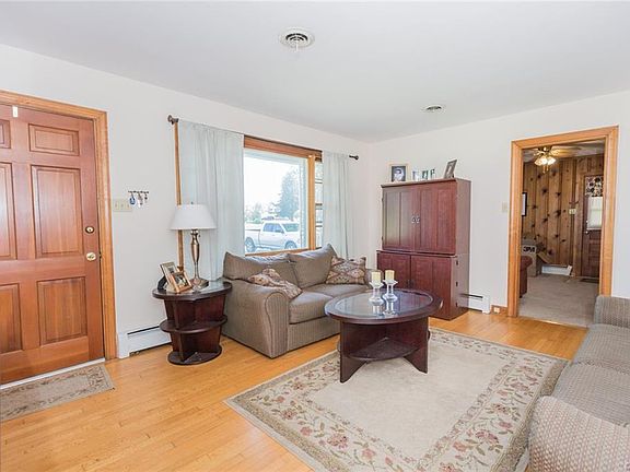 5th image of 7504 Deborah Dr