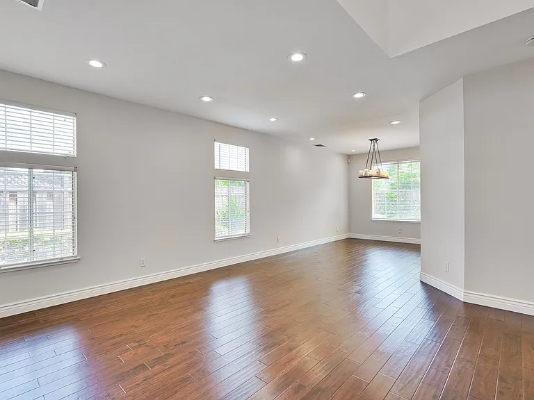 1907 Fumia Pl — Photo 15