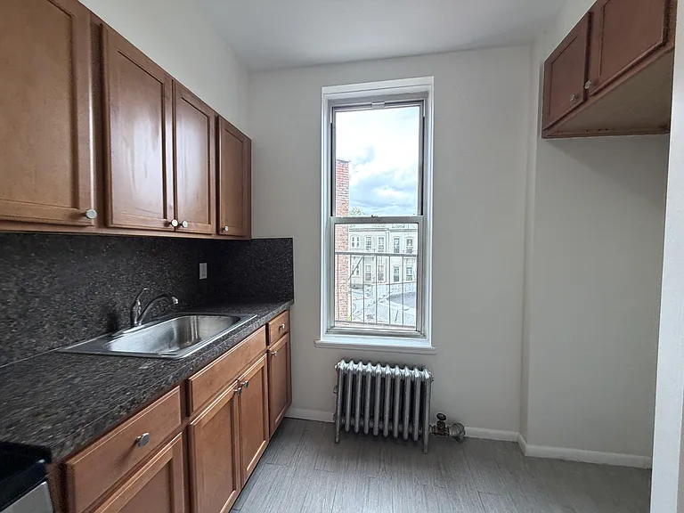 5802 Myrtle Ave #3B — Photo 14