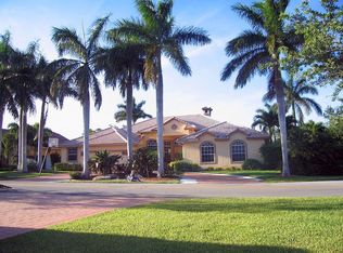 5901 SW 21st St, Plantation, FL 33317