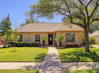15023 Vistamont Dr, Houston, TX 77083