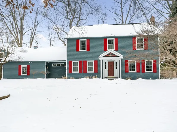 25 Sand Brook Rd, Pittsford, NY 14534