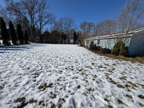 8921 S Main St, Ora, IN 46968