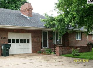 2606A Nottingham Dr, Hutchinson, KS 67502
