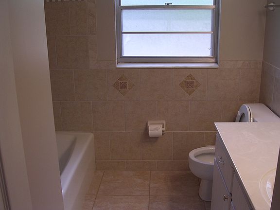 5th image of 5600 NW 26th St